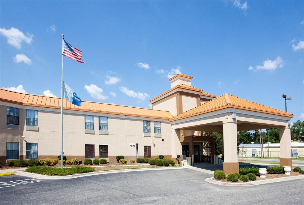 Country Inn & Suites By Radisson, Dunn, Nc エクステリア 写真